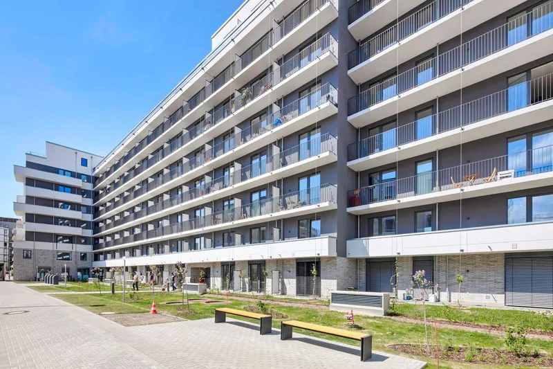 Smyles - Neubau mit Südbalkon & Parkett — photo 1